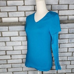 Danskin Now Women's Vibrant Teal Long Floral Sheer Sleeve Tee Size Small